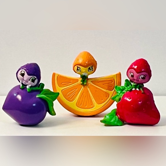 Strawberry Shortcake Berrykin Figures (3) - Picture 1 of 5